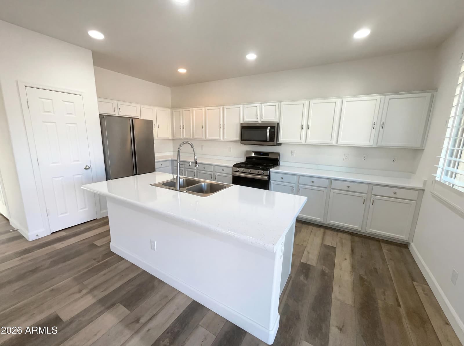 3940 E BLUE SPRUCE Lane, Gilbert, AZ 85298 — photo 19 of 38