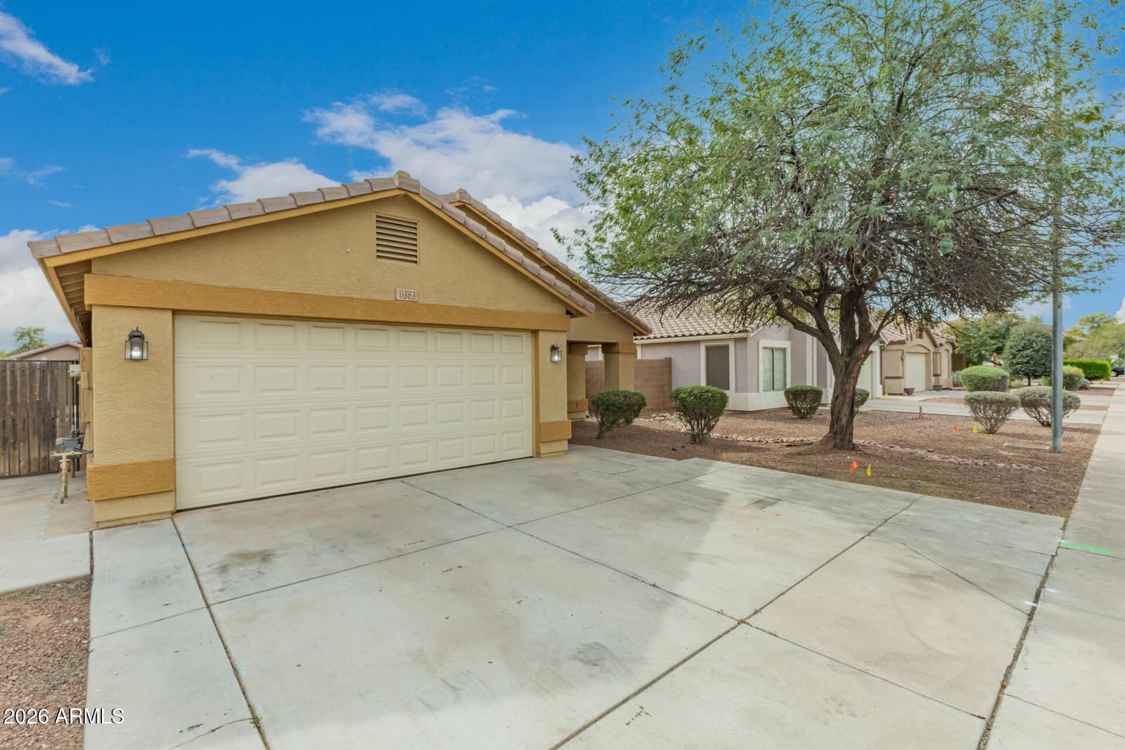 11363 W DAVIS Lane, Avondale, AZ 85323 — photo 2 of 28