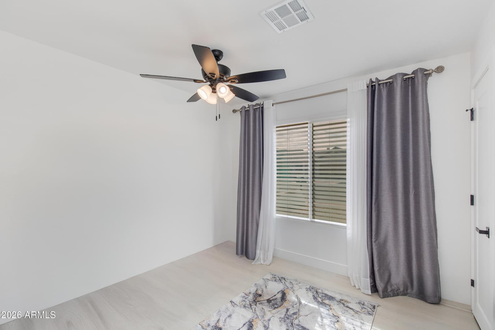 5216 W VOLTAIRE Drive, Glendale, AZ 85304 — photo 13 of 17