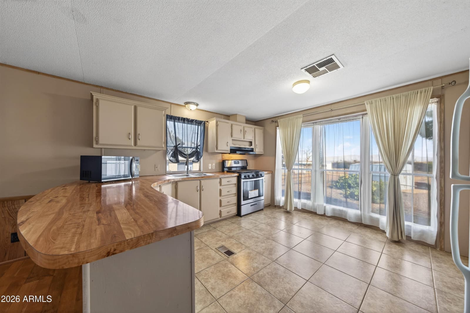 3837 S INCA DOVE Place, Sierra Vista, AZ 85650 — photo 17 of 35