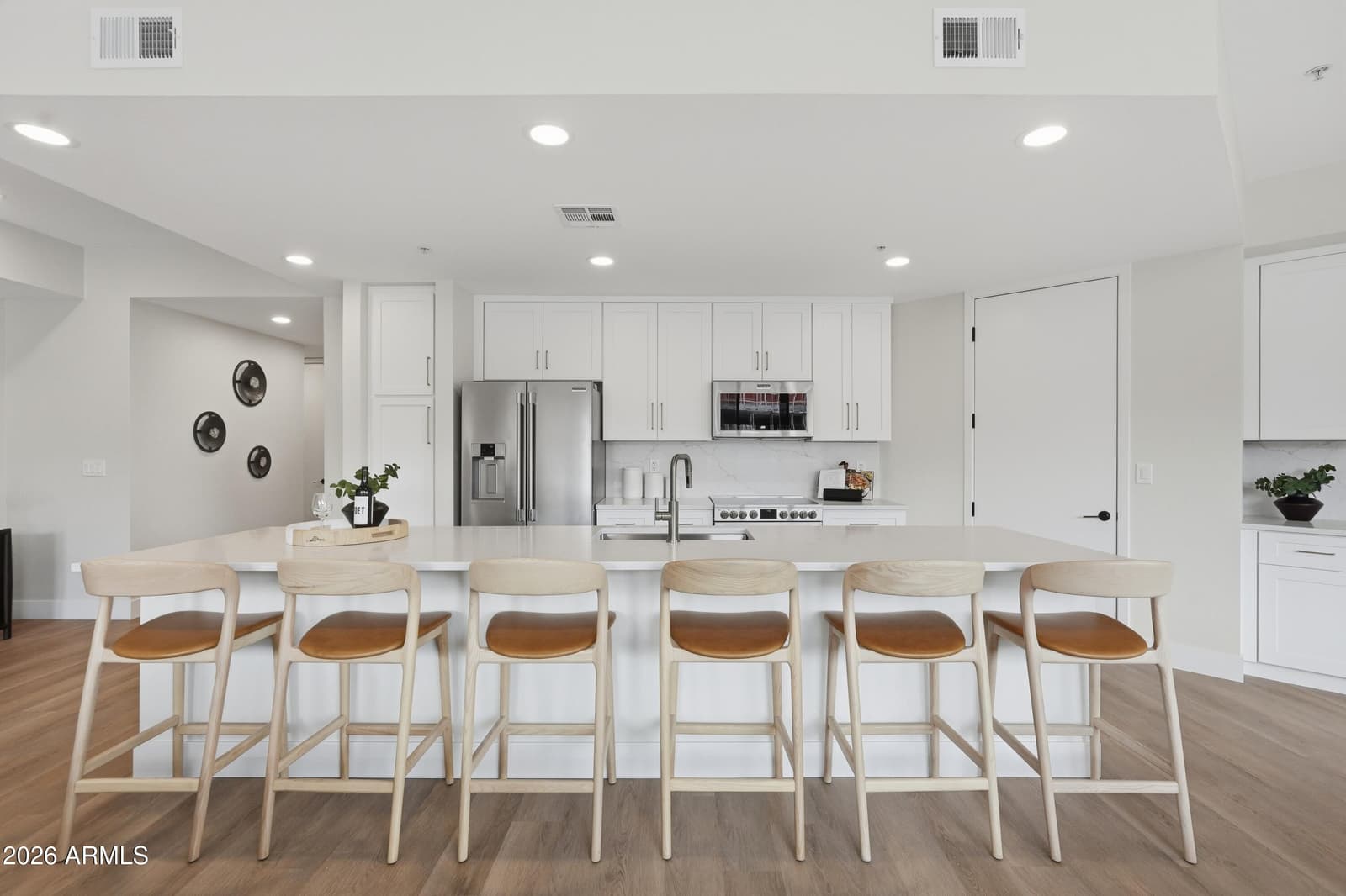 7126 E OSBORN Road 2006, Scottsdale, AZ 85251