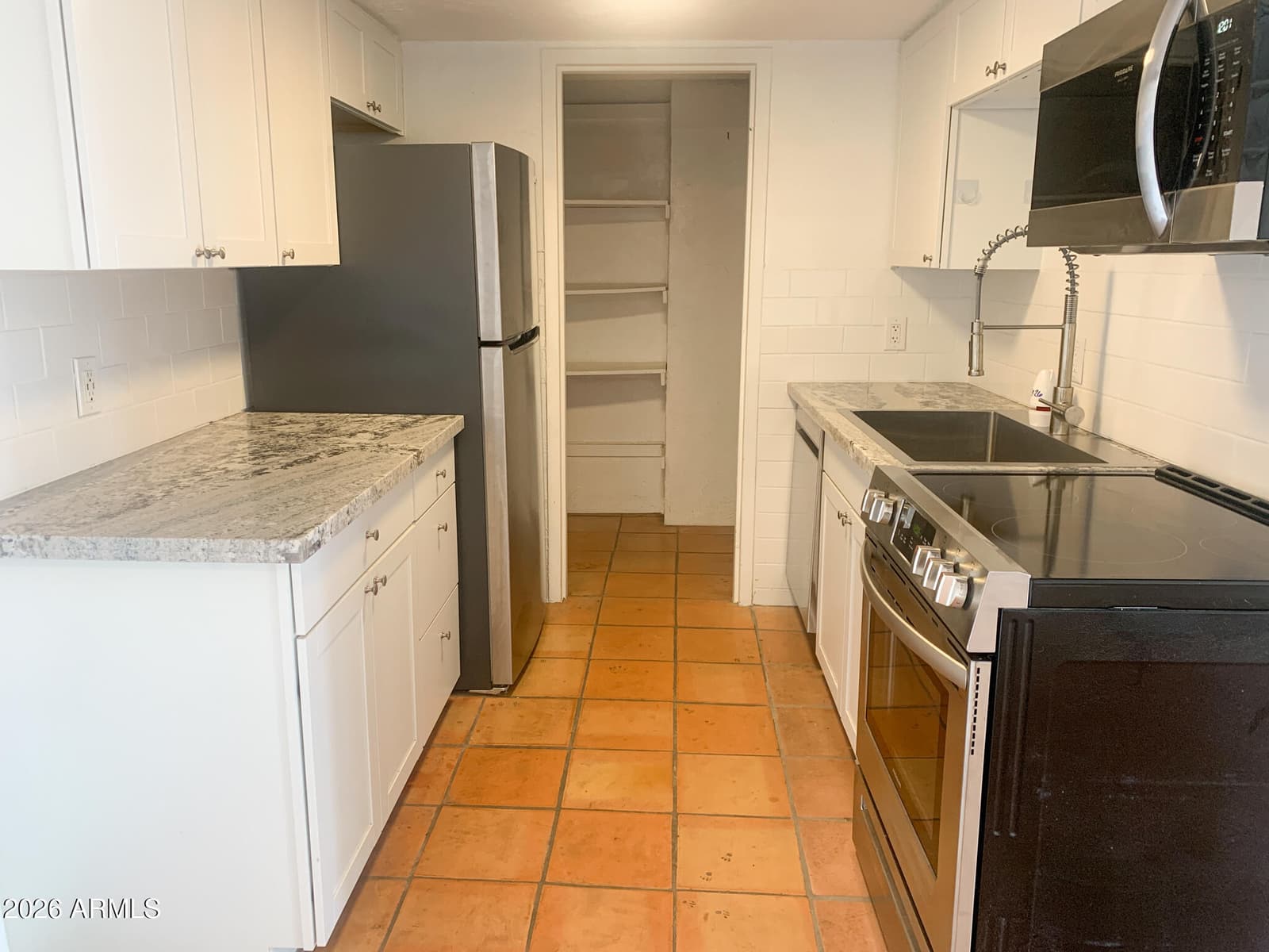 805 N 4th Avenue N 902, Phoenix, AZ 85003 — photo 5 of 34