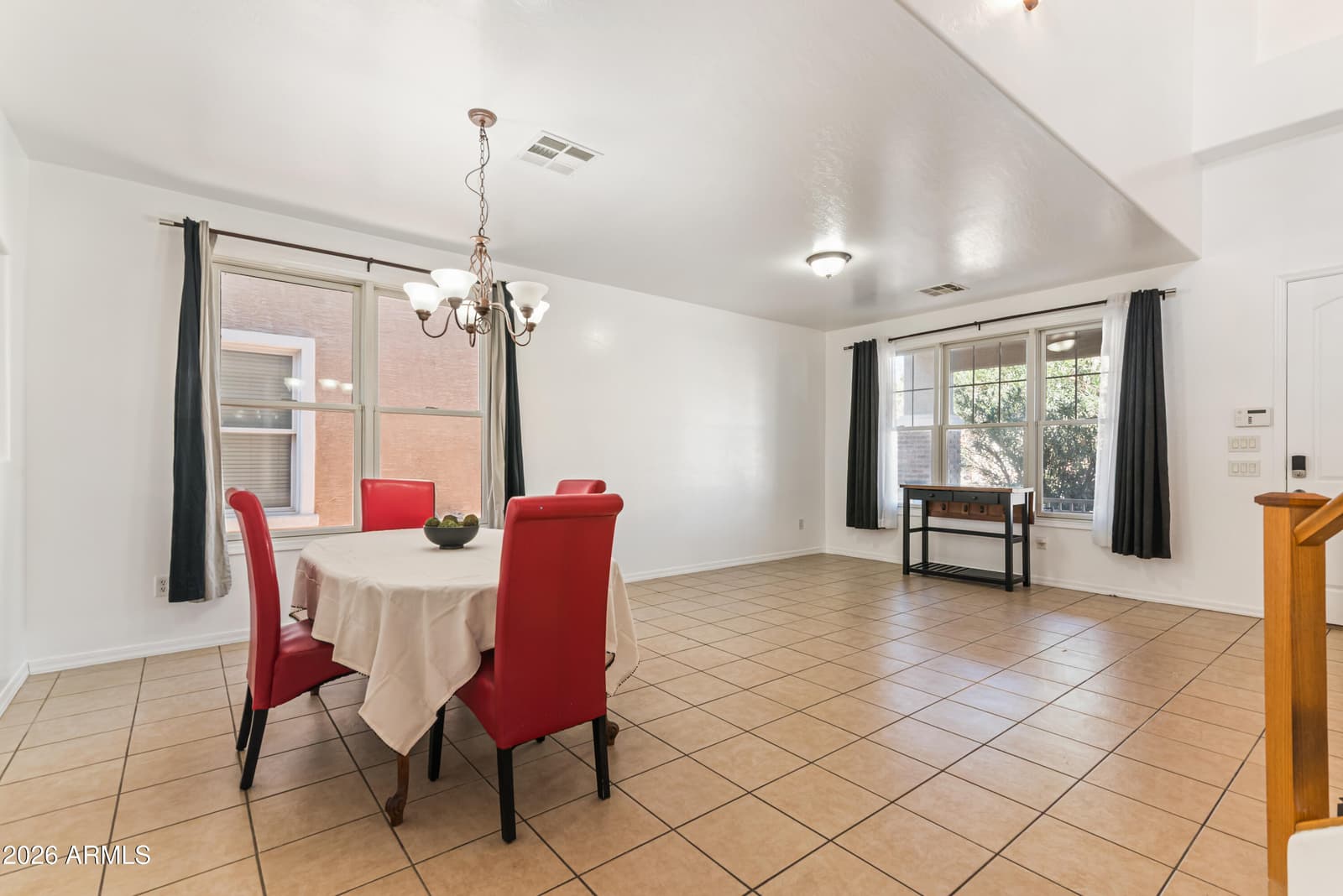4027 W SAINT CHARLES Avenue, Phoenix, AZ 85041 — photo 5 of 42