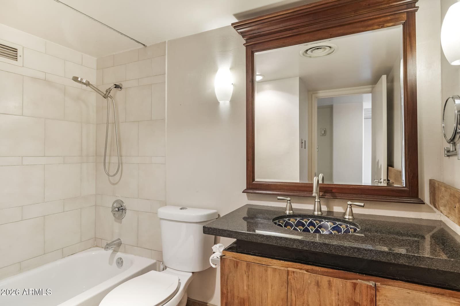 207 W CLARENDON Avenue 3H, Phoenix, AZ 85013 — photo 11 of 30