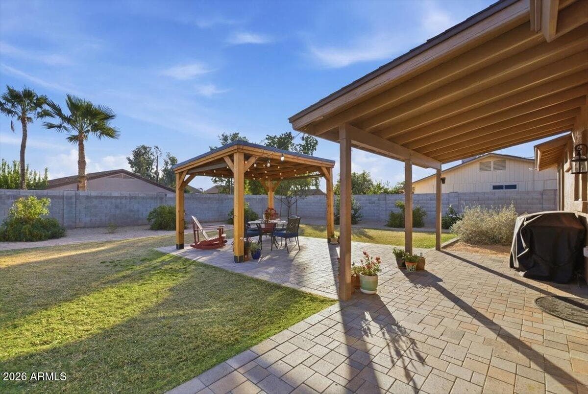 2507 E LIBBY Street, Phoenix, AZ 85032