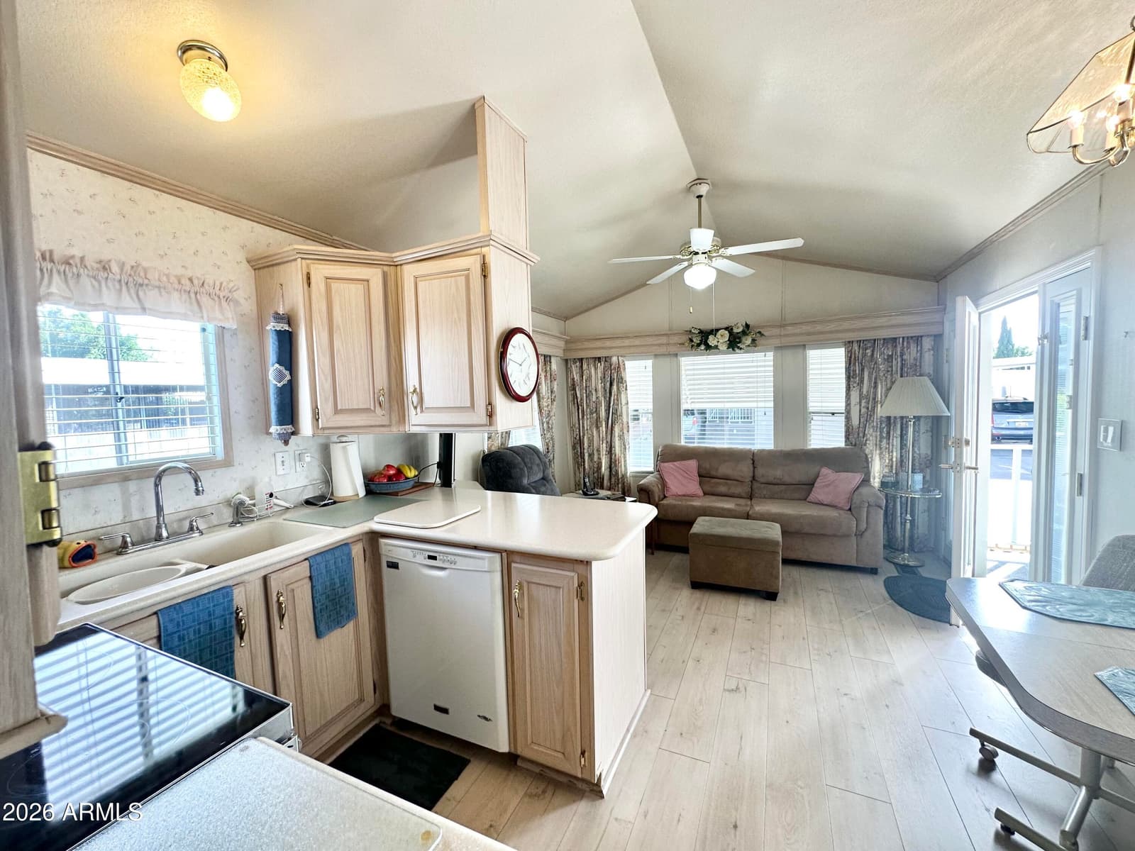 111 S GREENFIELD Road 603, Mesa, AZ 85206 — photo 14 of 61