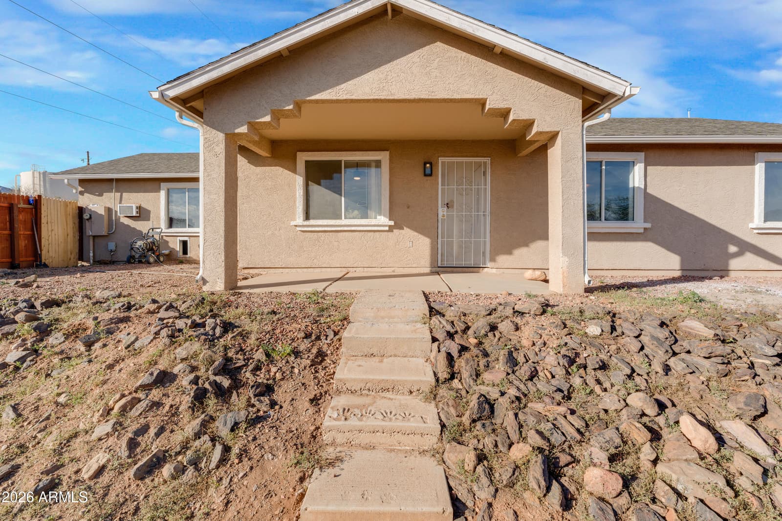33665 S INCLINE Drive, Black Canyon City, AZ 85324 — photo 11 of 40