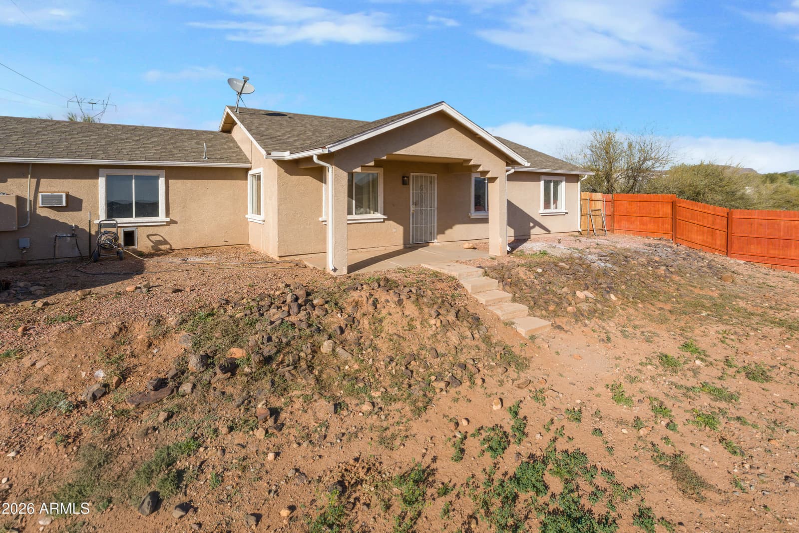 33665 S INCLINE Drive, Black Canyon City, AZ 85324 — photo 14 of 40