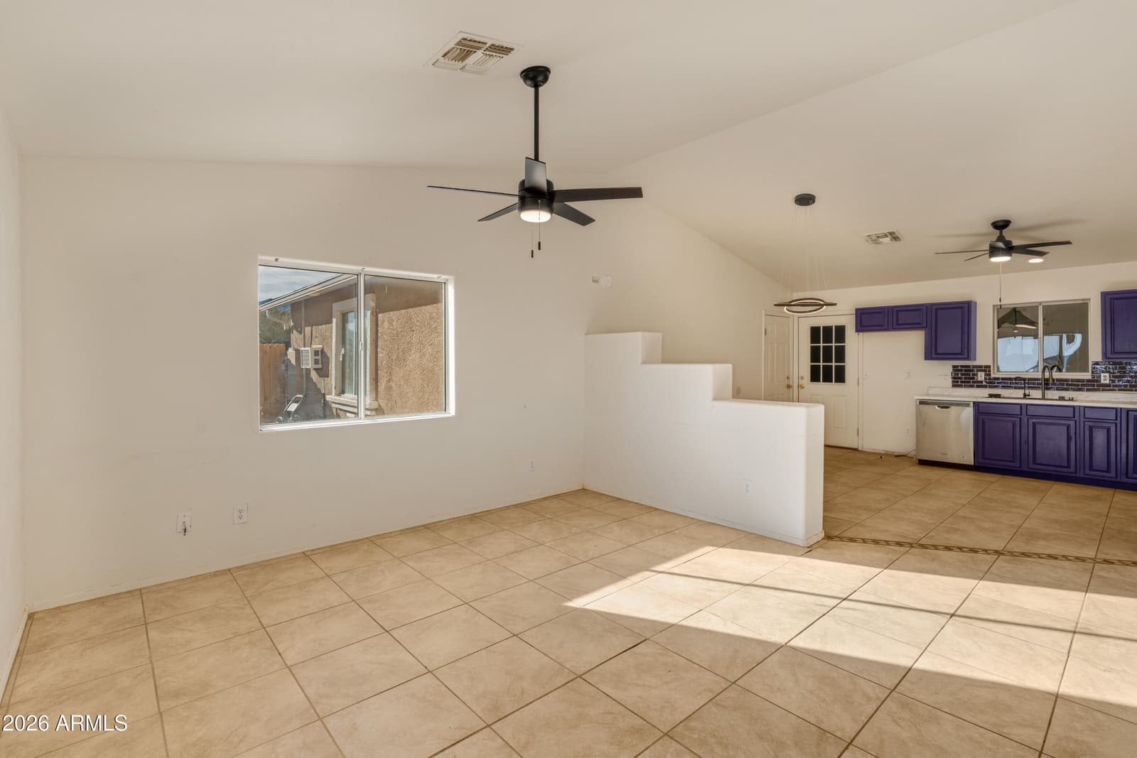 33665 S INCLINE Drive, Black Canyon City, AZ 85324 — photo 3 of 40