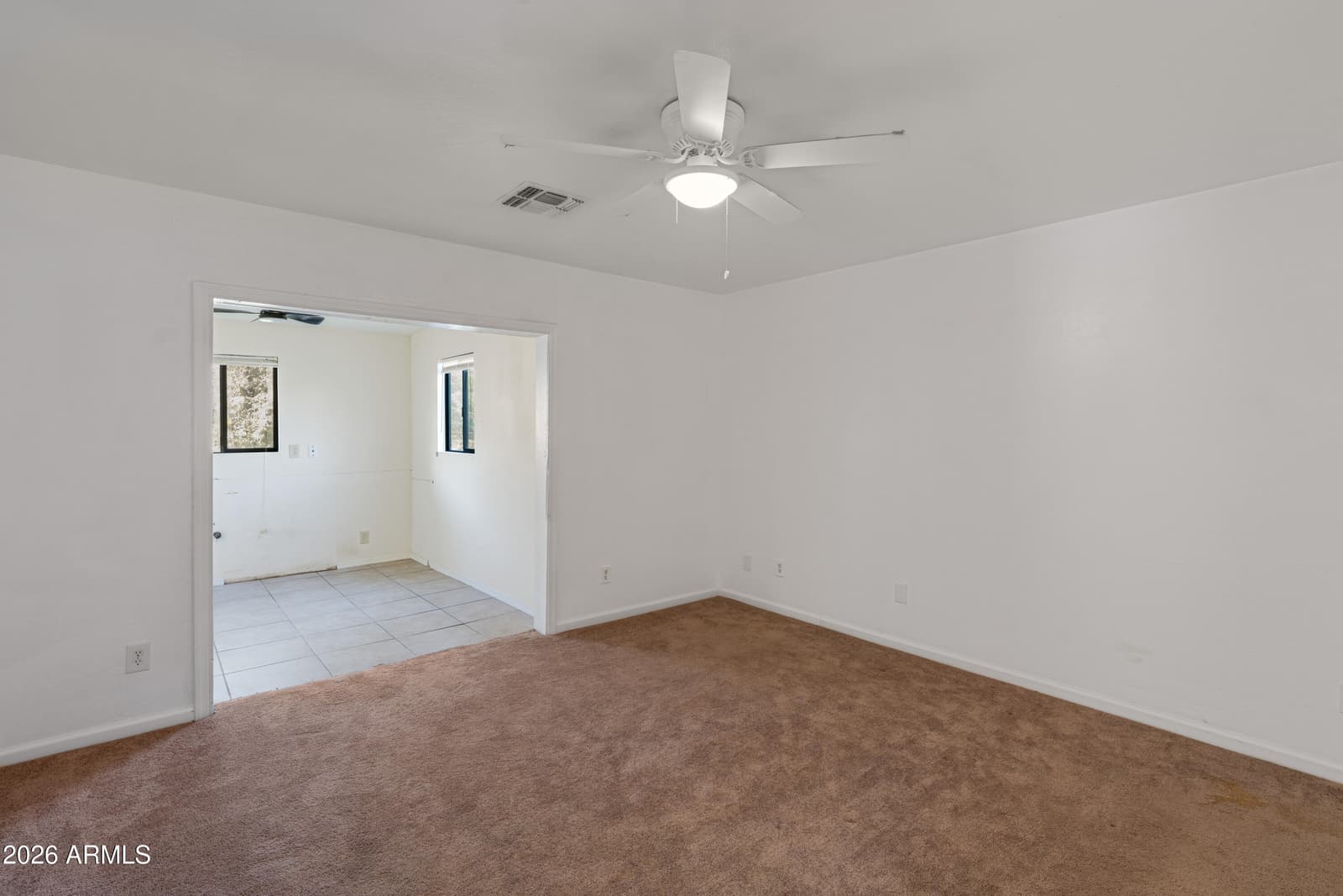 33665 S INCLINE Drive, Black Canyon City, AZ 85324 — photo 5 of 40