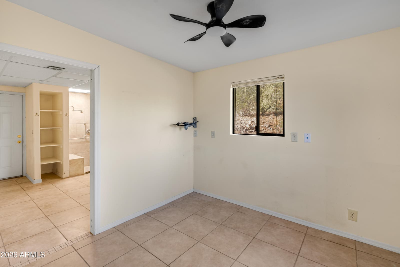 33665 S INCLINE Drive, Black Canyon City, AZ 85324 — photo 23 of 40