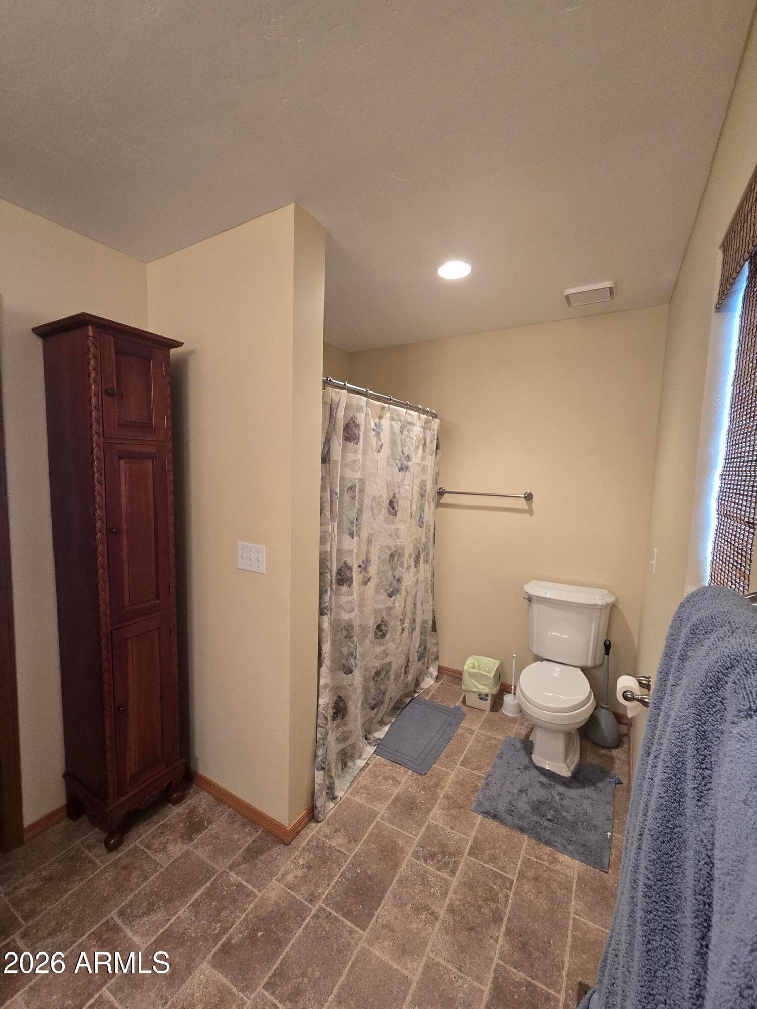 2785 N SKYHAWK Drive, Overgaard, AZ 85933 — photo 16 of 19