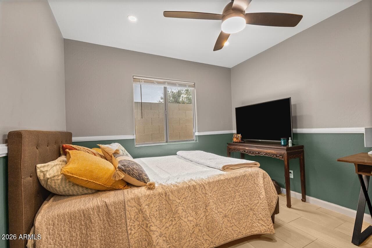 8830 N 20TH Drive, Phoenix, AZ 85021 — photo 13 of 43