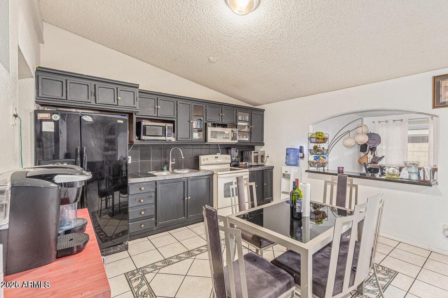6718 W CATALINA Drive, Phoenix, AZ 85033 — photo 7 of 19