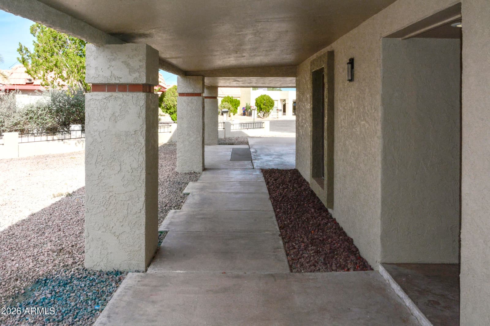 2529 N DORAL Circle, Mesa, AZ 85215 — photo 8 of 84