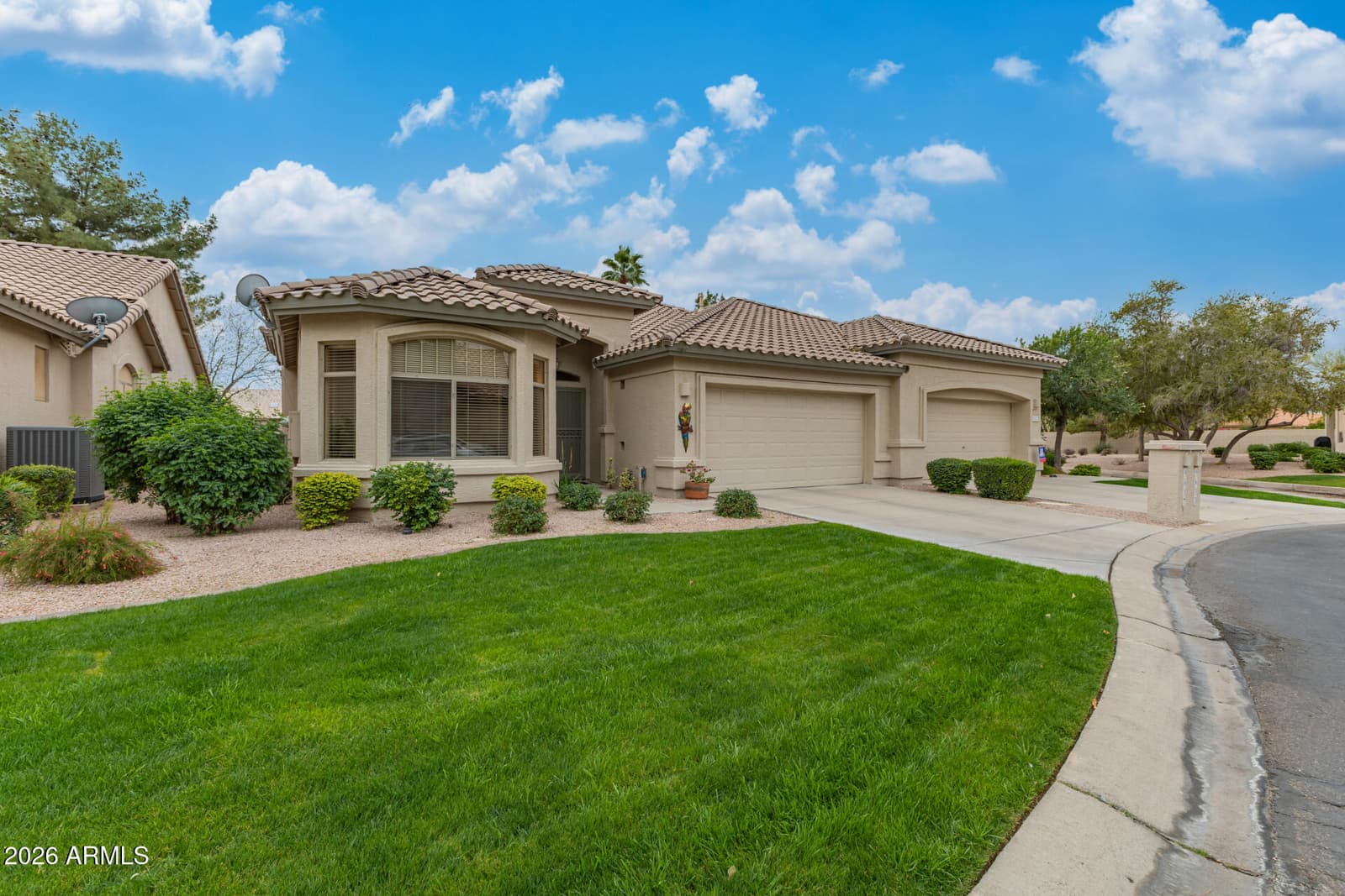 9617 E HOLIDAY Way, Sun Lakes, AZ 85248 — photo 2 of 40
