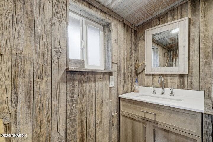 96 COUNTY ROAD 2180, Nutrioso, AZ 85932 — photo 11 of 43
