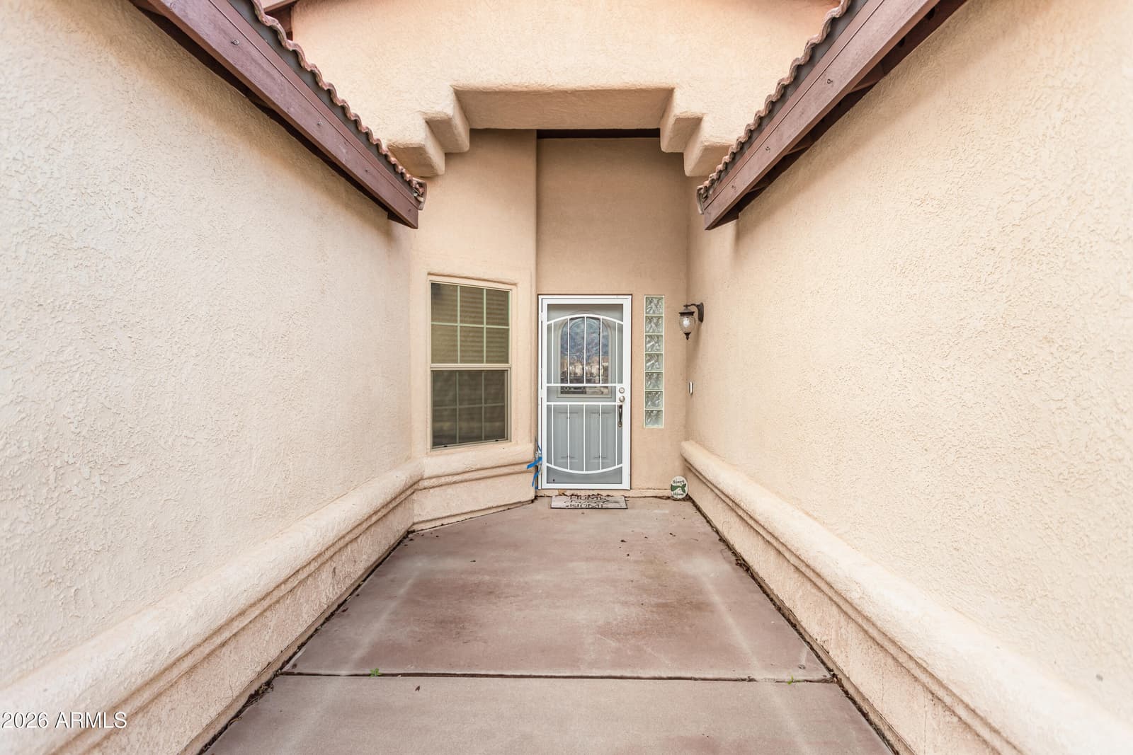 1594 Mission Viejo Drive, Sierra Vista, AZ 85635 — photo 4 of 35
