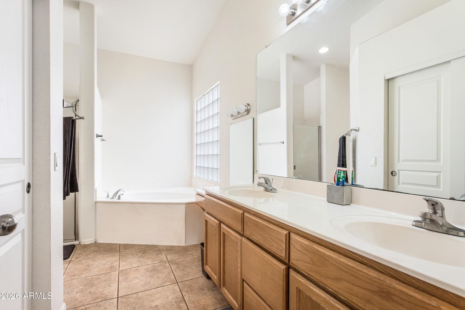 1594 Mission Viejo Drive, Sierra Vista, AZ 85635 — photo 27 of 35