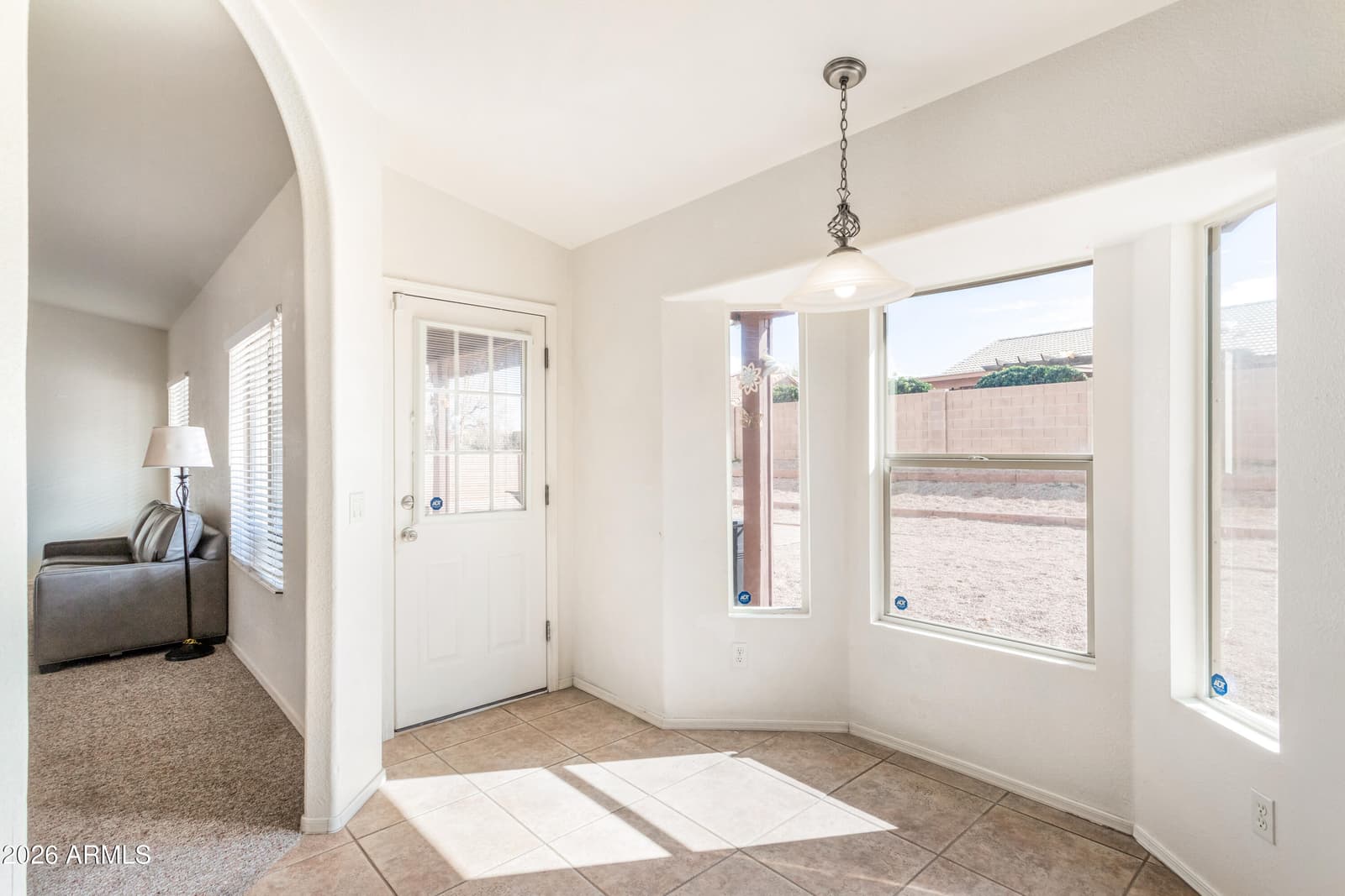 1594 Mission Viejo Drive, Sierra Vista, AZ 85635 — photo 9 of 35
