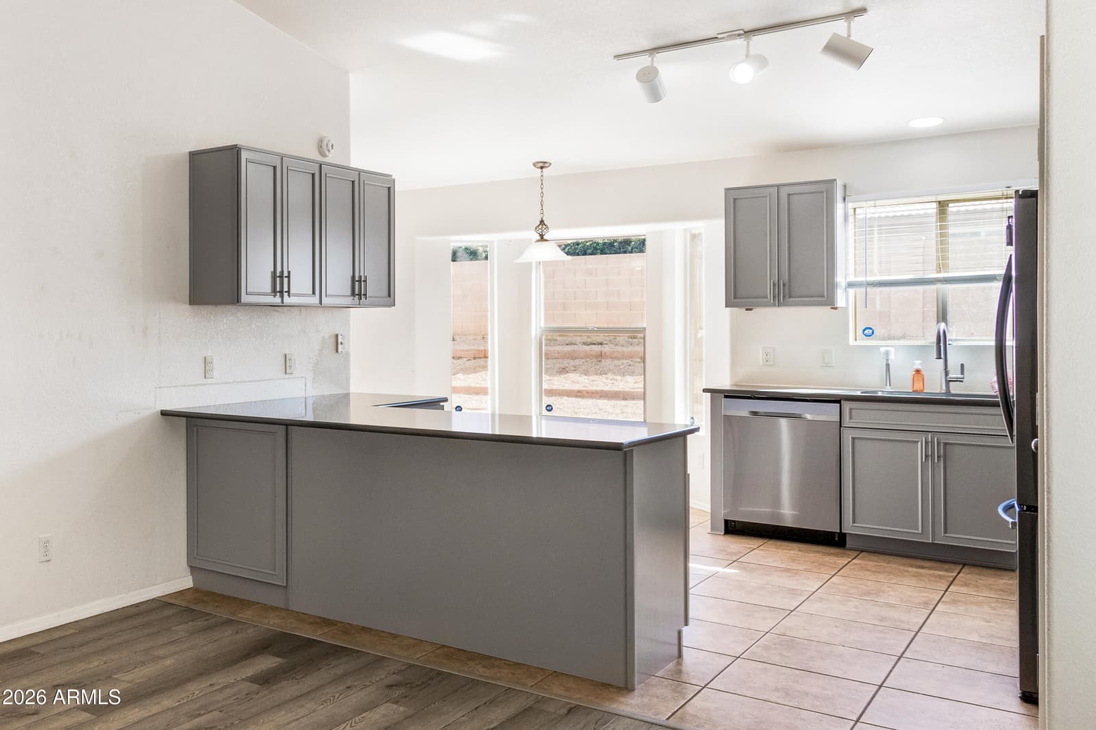 1594 Mission Viejo Drive, Sierra Vista, AZ 85635 — photo 14 of 35