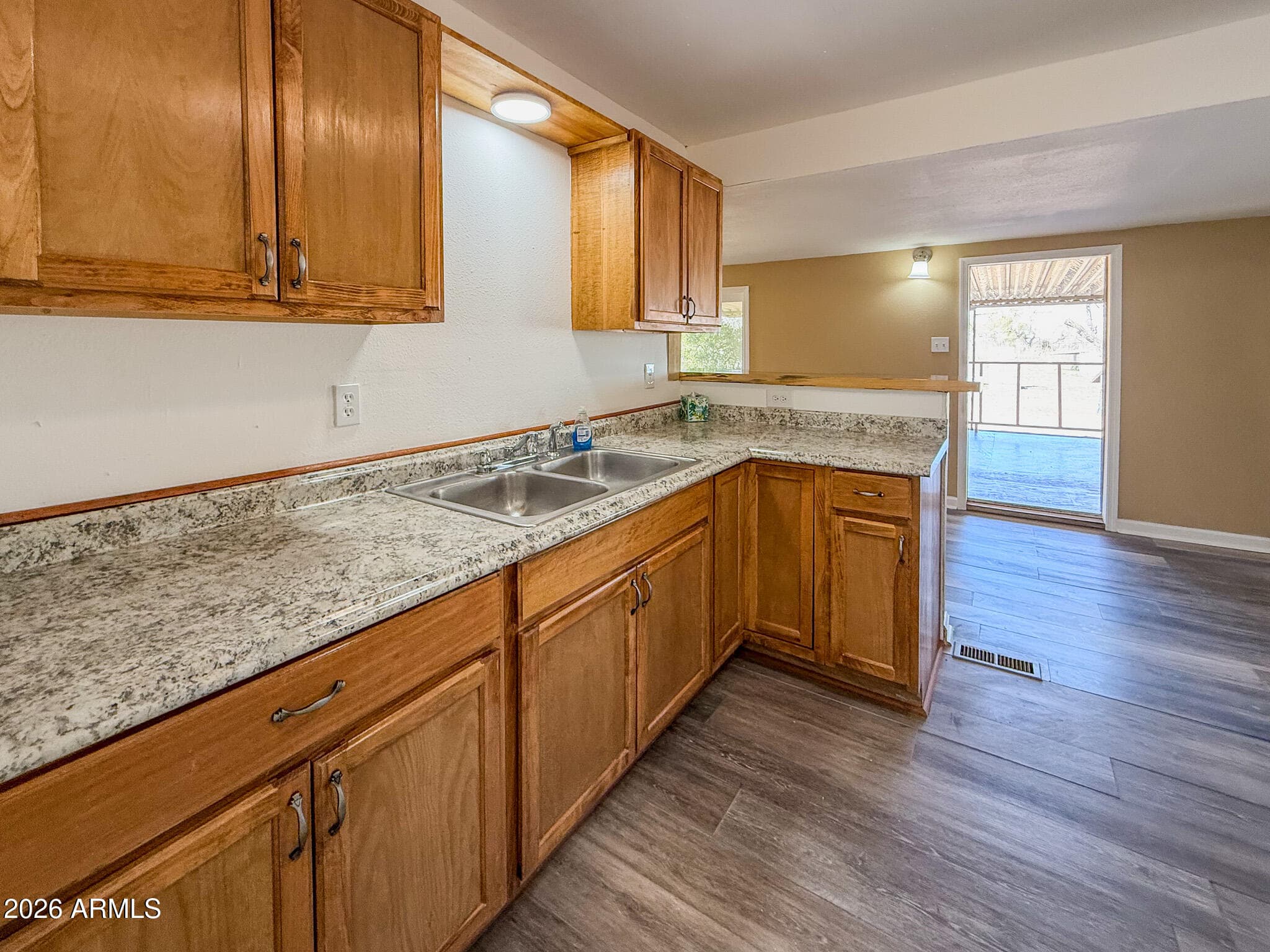 5254 S SANTA CLAUS Avenue, Sierra Vista, AZ 85650 — photo 17 of 46