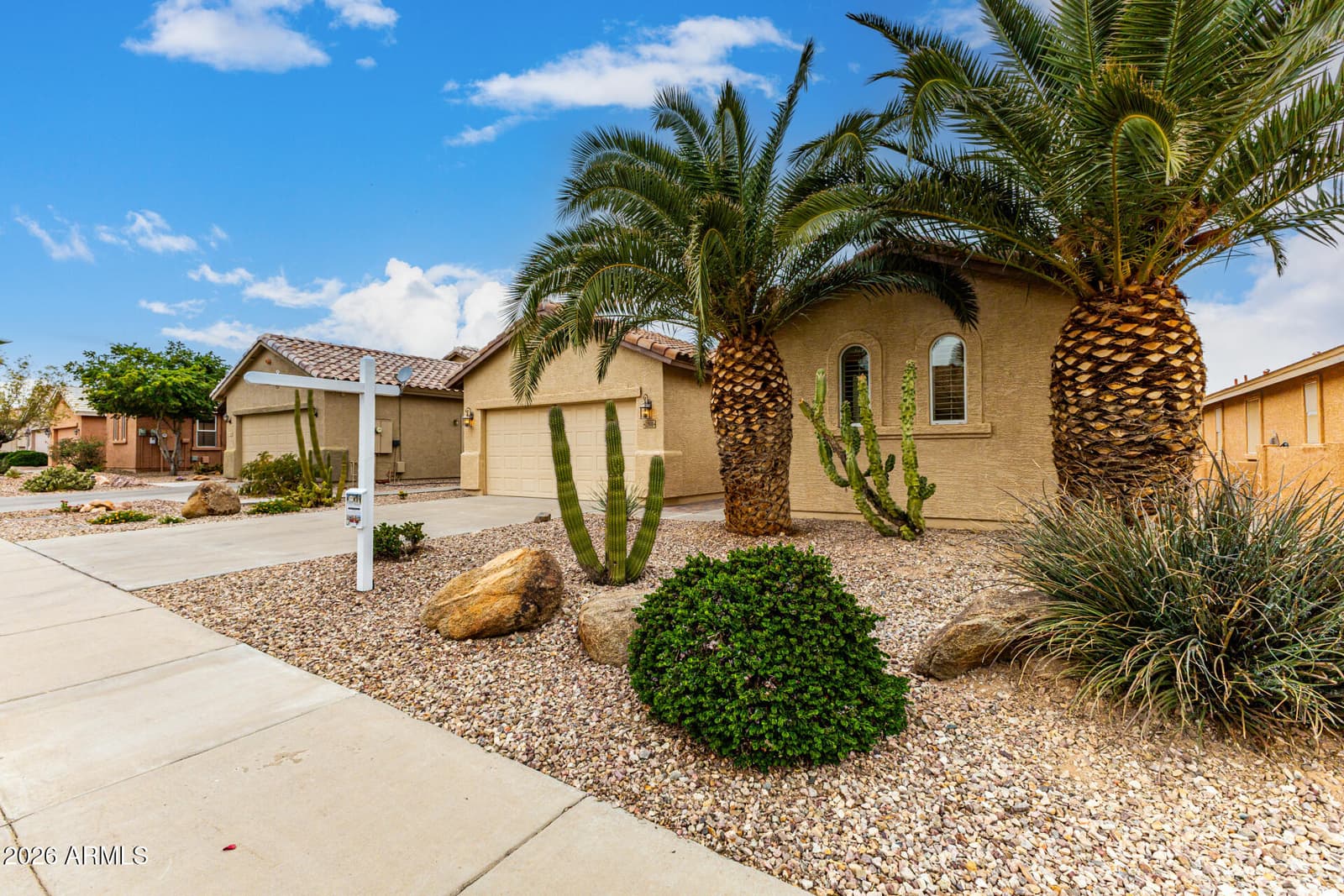 22900 W TWILIGHT Trail, Buckeye, AZ 85326 — photo 8 of 56