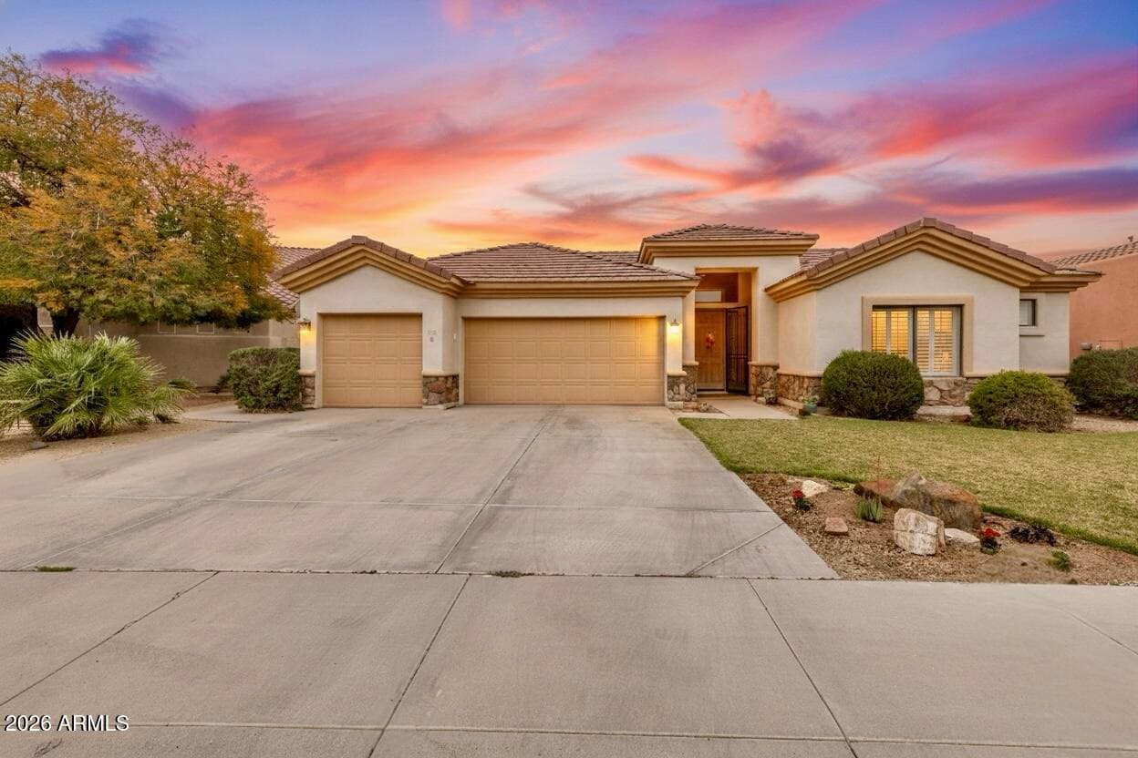 13354 W PALM Lane, Goodyear, AZ 85395 — photo 4 of 52