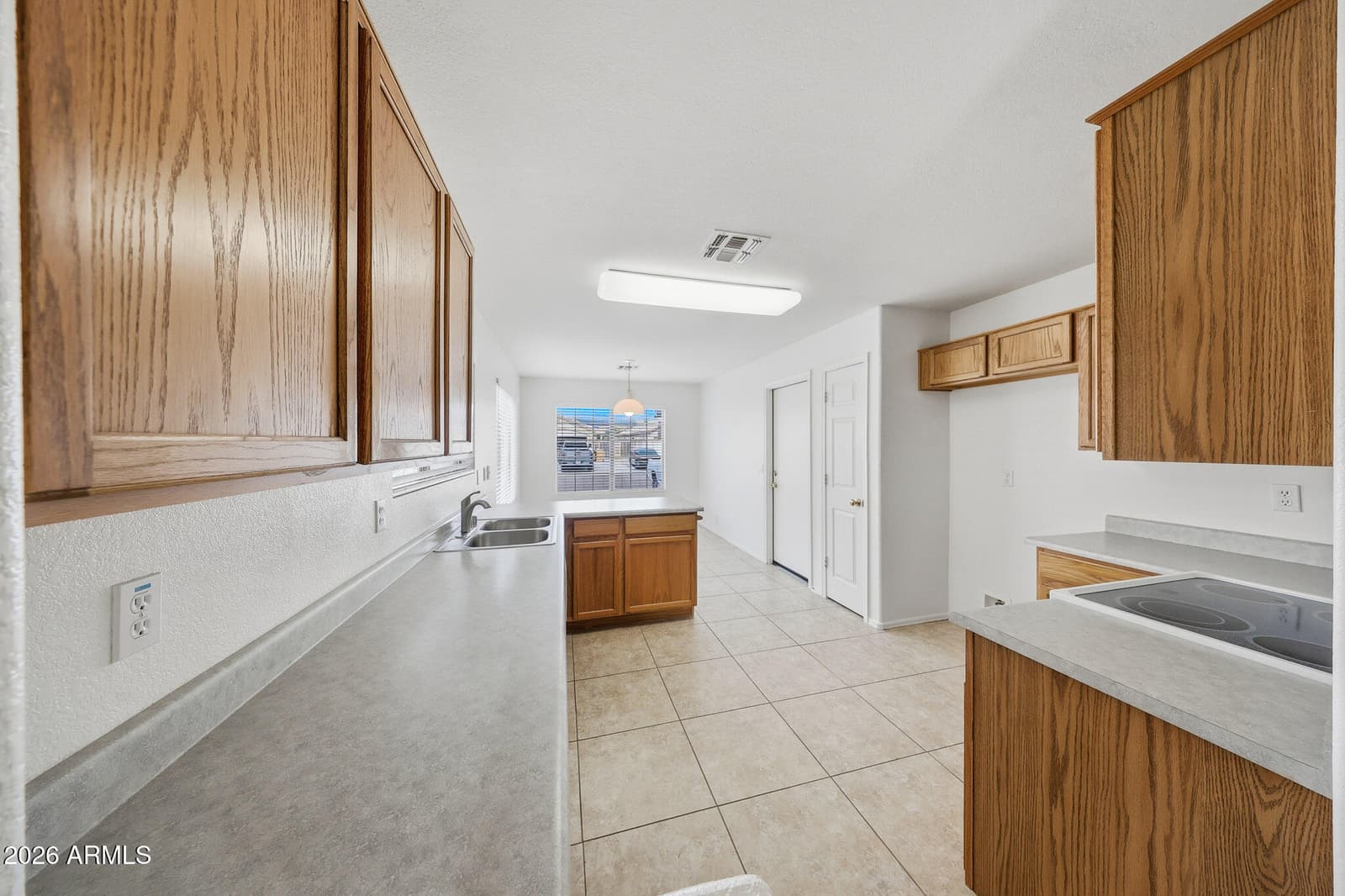 3437 W LOUISE Drive, Phoenix, AZ 85027 — photo 7 of 26