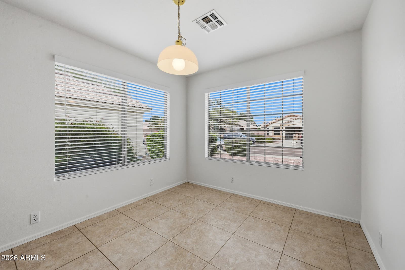 3437 W LOUISE Drive, Phoenix, AZ 85027 — photo 11 of 26