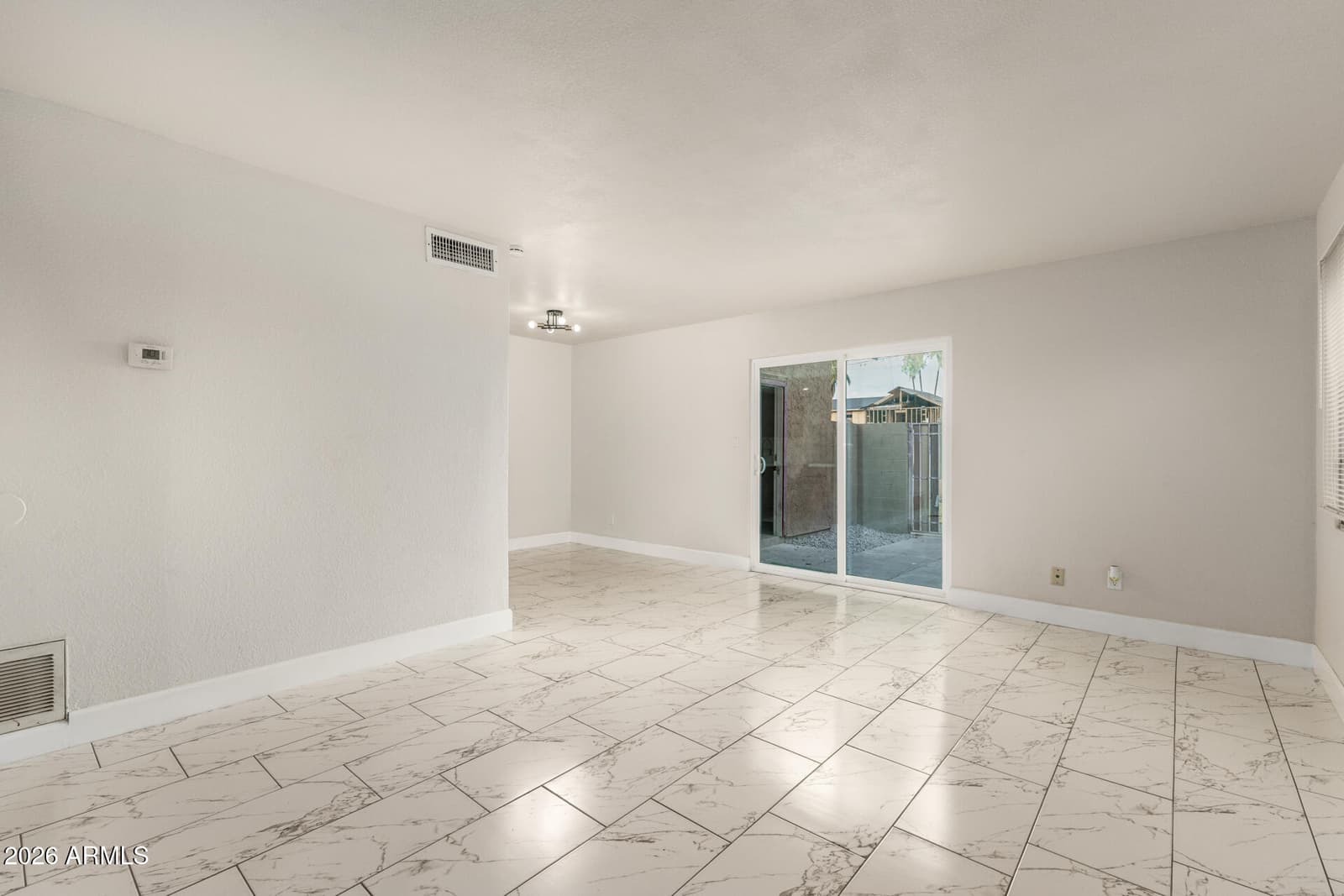 4267 N 68TH Lane, Phoenix, AZ 85033 — photo 5 of 25