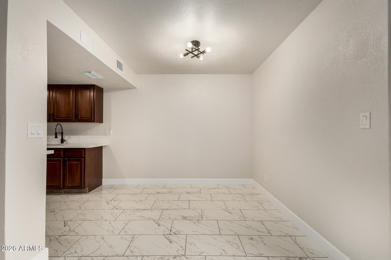 4267 N 68TH Lane, Phoenix, AZ 85033 — photo 7 of 25