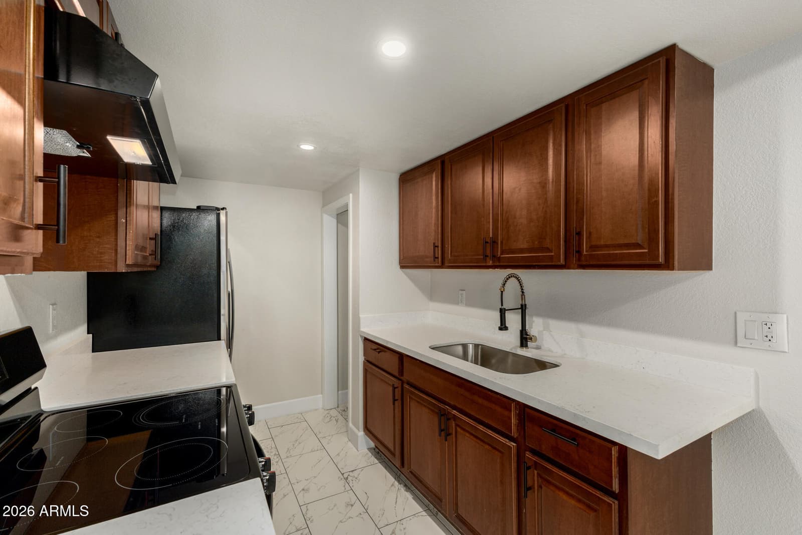 4267 N 68TH Lane, Phoenix, AZ 85033 — photo 10 of 25