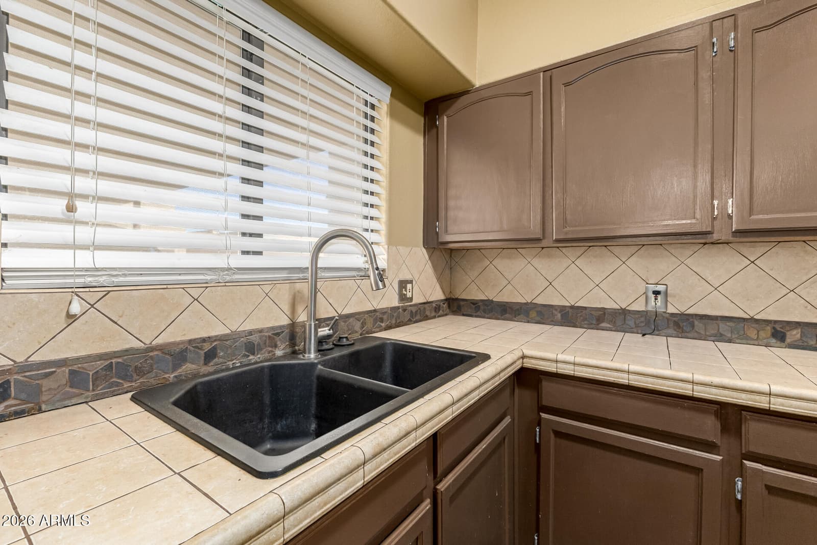 741 E PEPPER Drive, Casa Grande, AZ 85122 — photo 11 of 35
