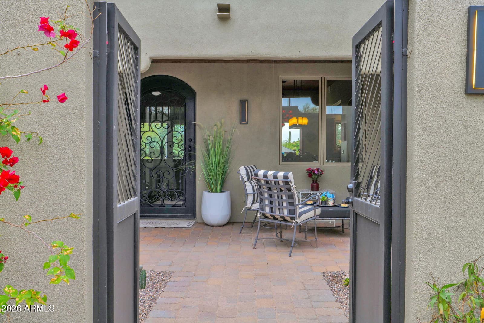 7817 E Dynamite Boulevard, Scottsdale, AZ 85266 — photo 10 of 93