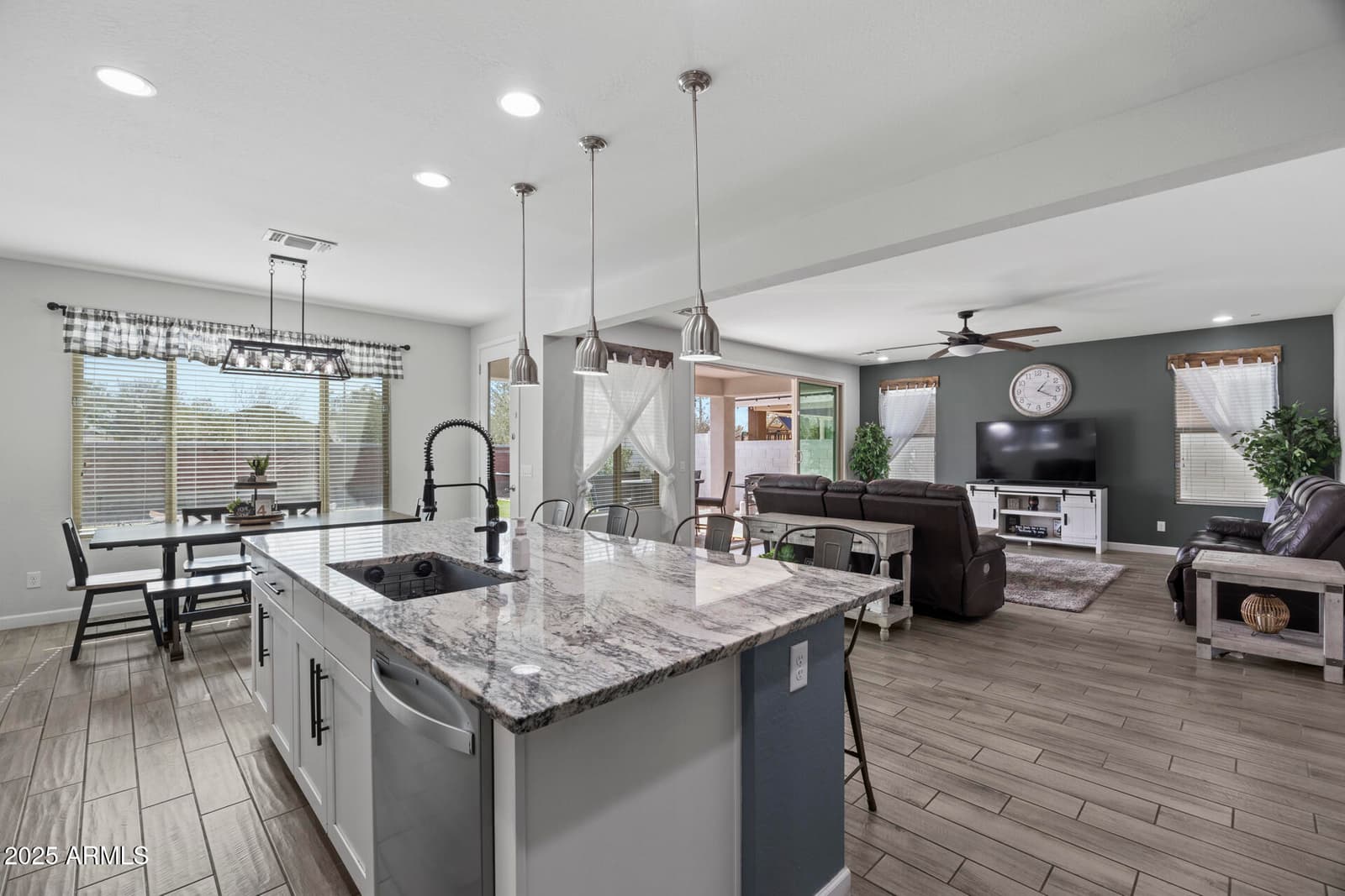 14369 W WETHERSFIELD Road, Surprise, AZ 85379 — photo 17 of 54
