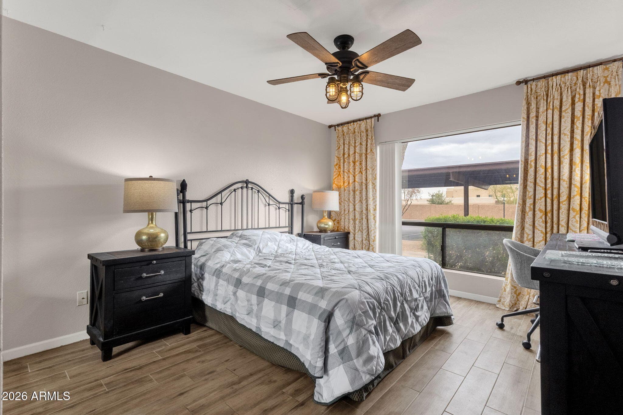 8651 E ROYAL PALM Road 127, Scottsdale, AZ 85258 — photo 4 of 37