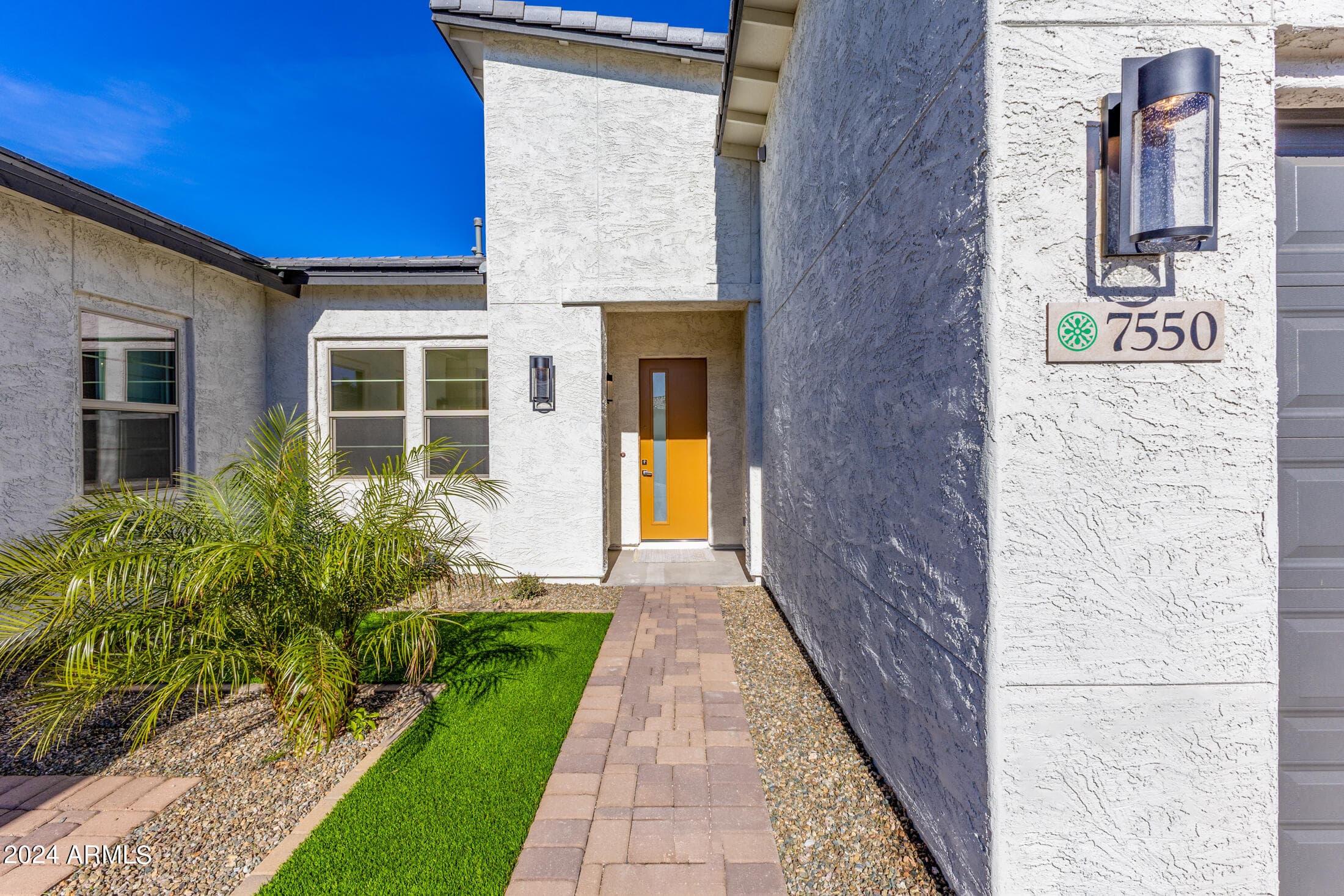 7550 W GELDING Drive, Peoria, AZ 85381 — photo 2 of 45