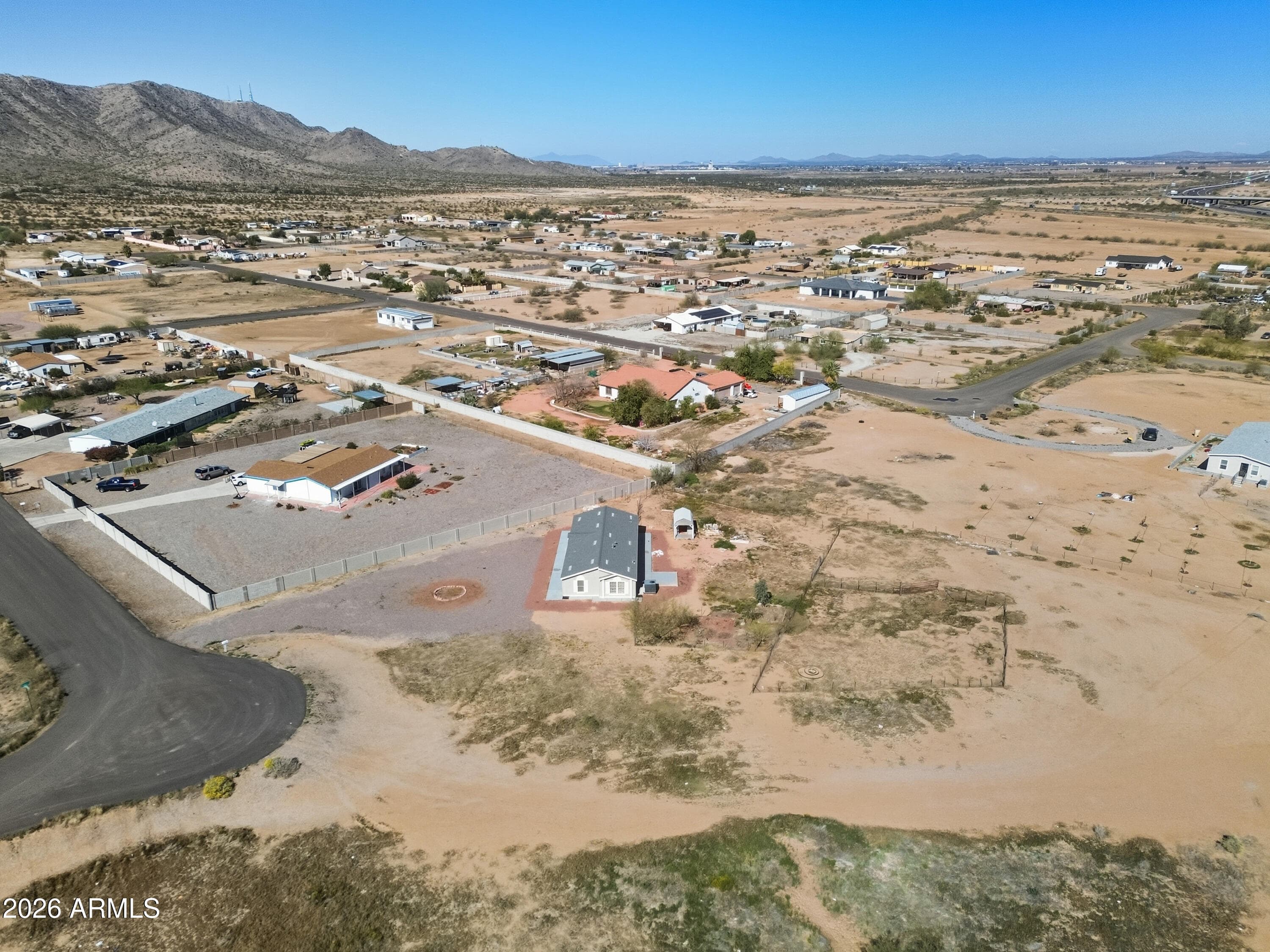 10618 W PRAIRIE Lane, Casa Grande, AZ 85193 — photo 8 of 37