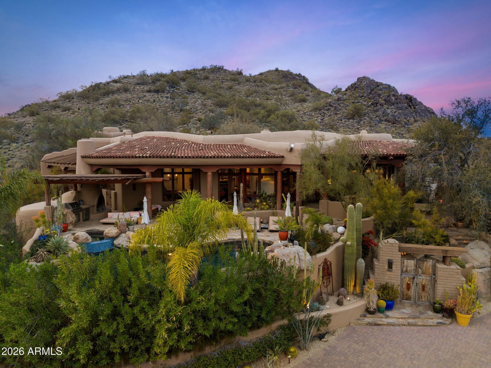 8300 E DIXILETA Drive 263, Scottsdale, AZ 85266