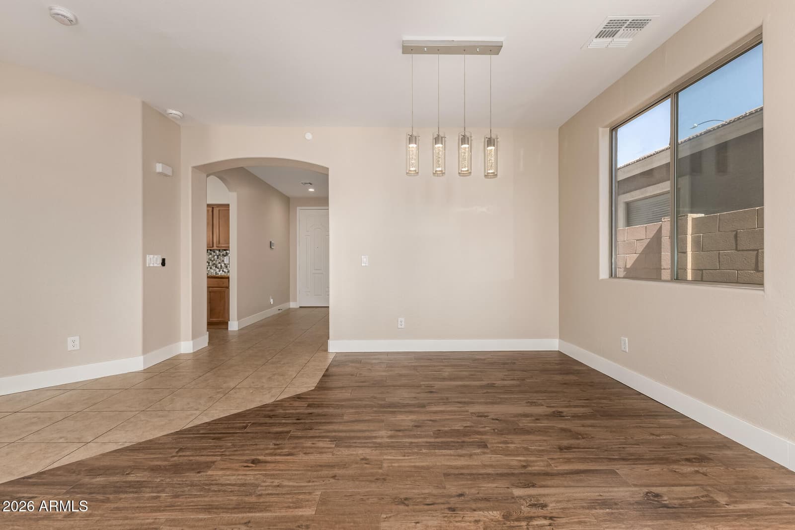 10625 E Knowles Avenue, Mesa, AZ 85209 — photo 5 of 38