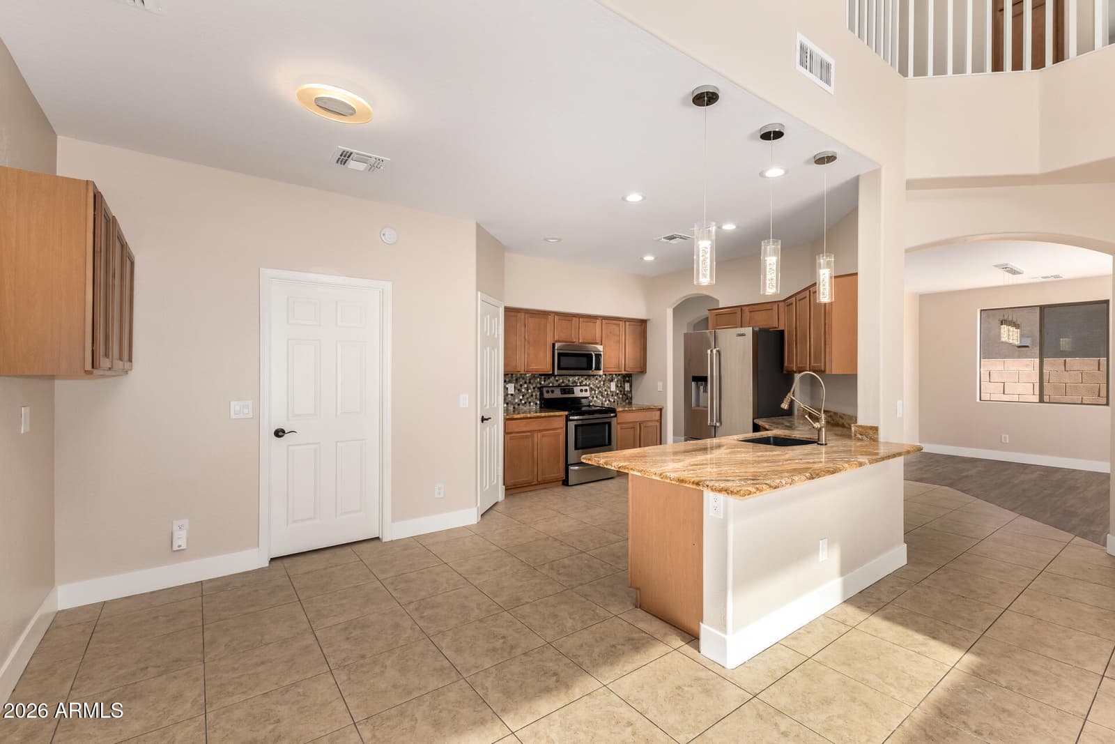 10625 E Knowles Avenue, Mesa, AZ 85209 — photo 9 of 38