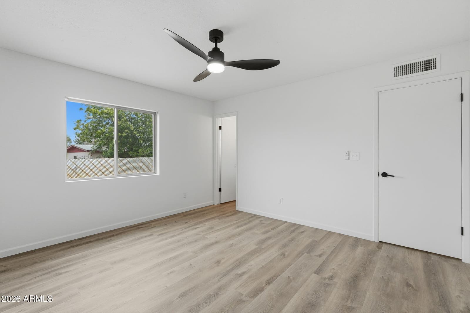 2134 E BECK Lane, Phoenix, AZ 85022 — photo 15 of 40