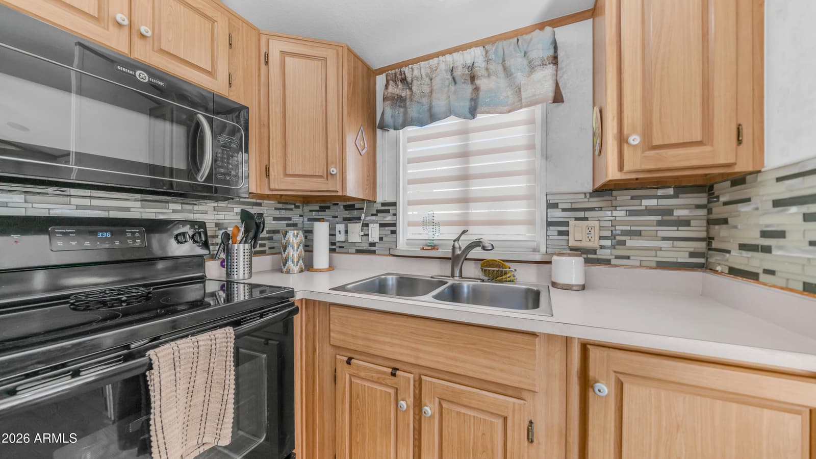 698 Felspar Drive 698, Apache Junction, AZ 85119 — photo 13 of 63