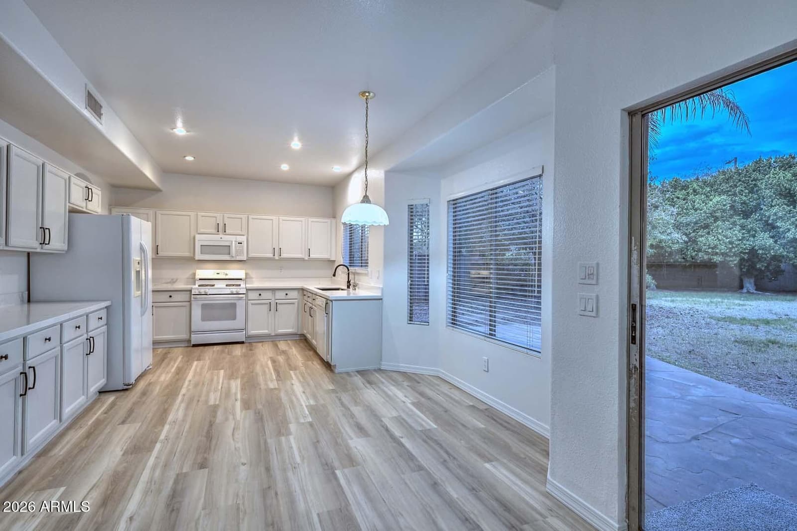 26435 N 42ND Place, Phoenix, AZ 85050 — photo 5 of 66