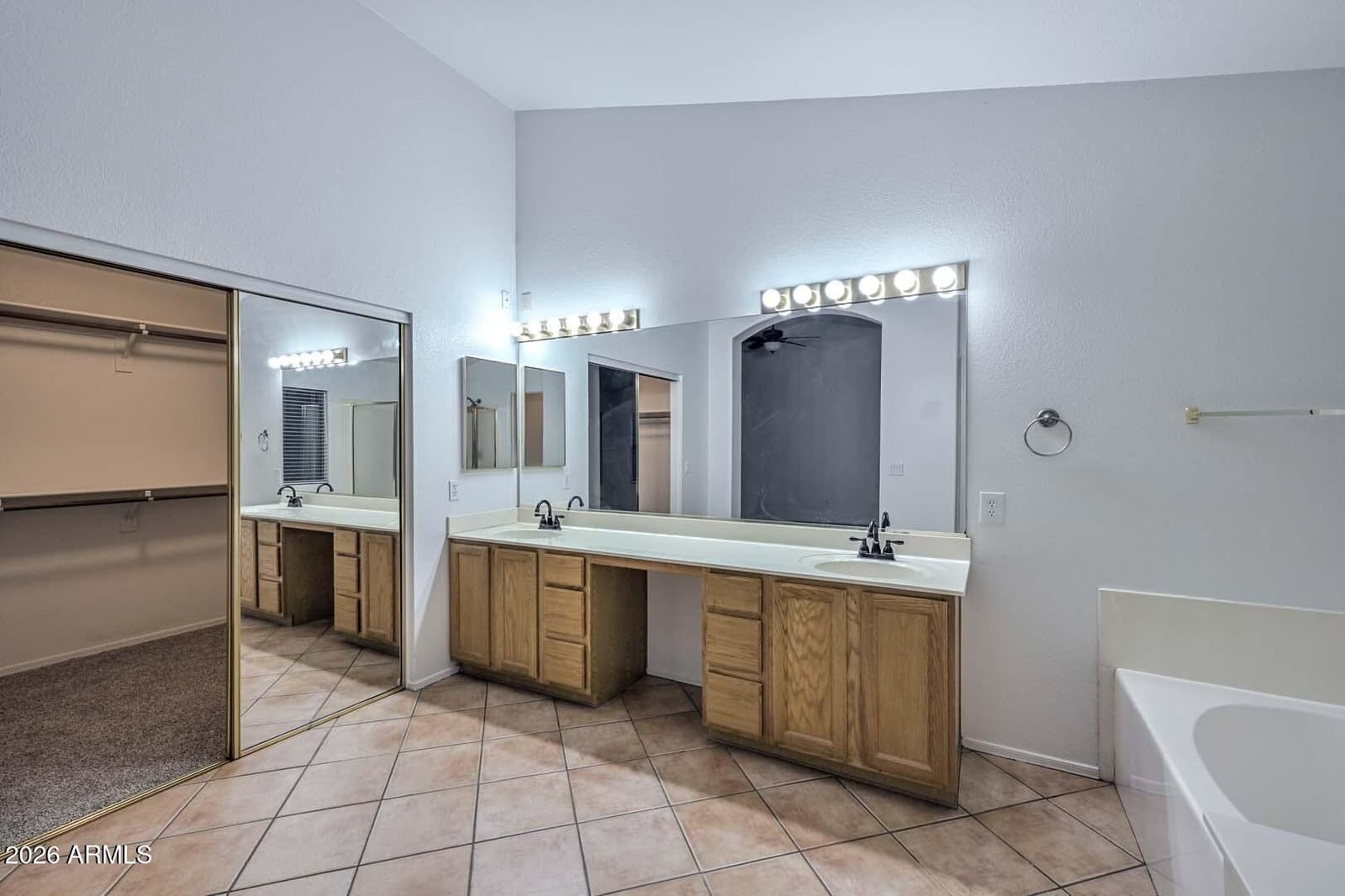 26435 N 42ND Place, Phoenix, AZ 85050 — photo 21 of 66