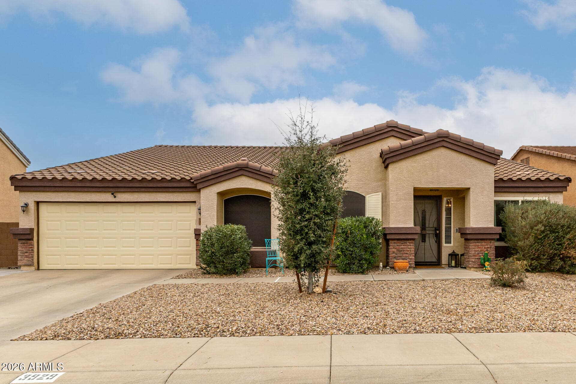 3929 N DEAD WOOD Drive, Casa Grande, AZ 85122 — photo 2 of 33