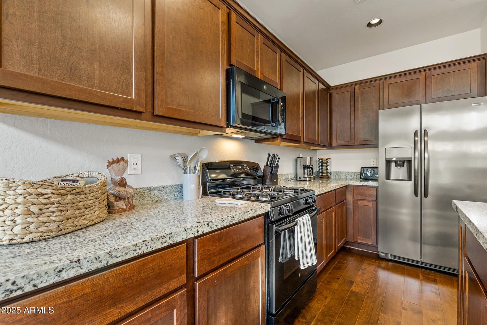 2477 W MISSION TIMBER Circle, Flagstaff, AZ 86001 — photo 6 of 77