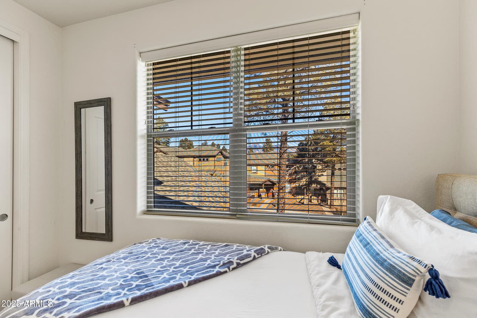2477 W MISSION TIMBER Circle, Flagstaff, AZ 86001 — photo 54 of 77
