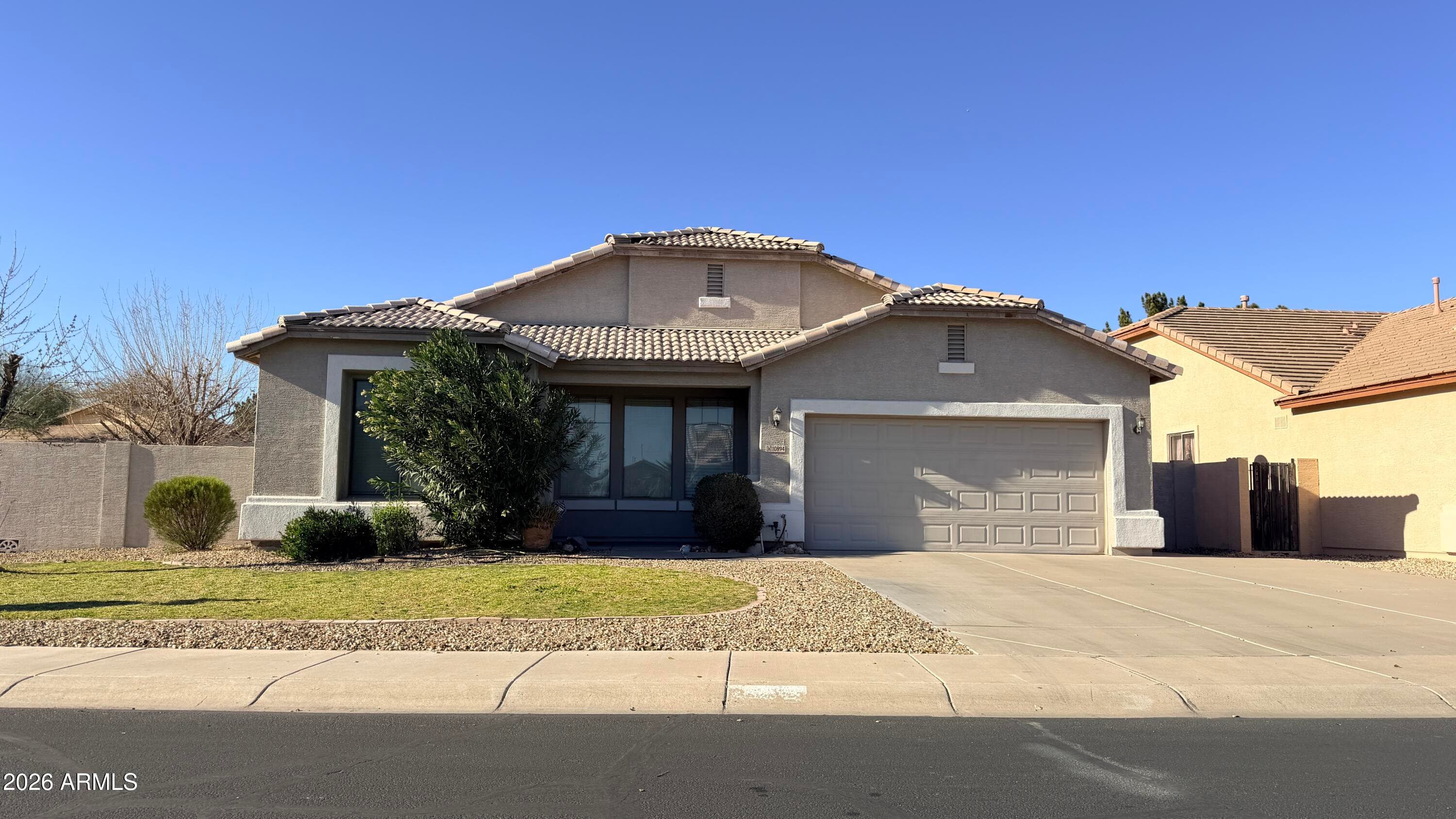 10894 W DAVIS Lane, Avondale, AZ 85323 — photo 1 of 60